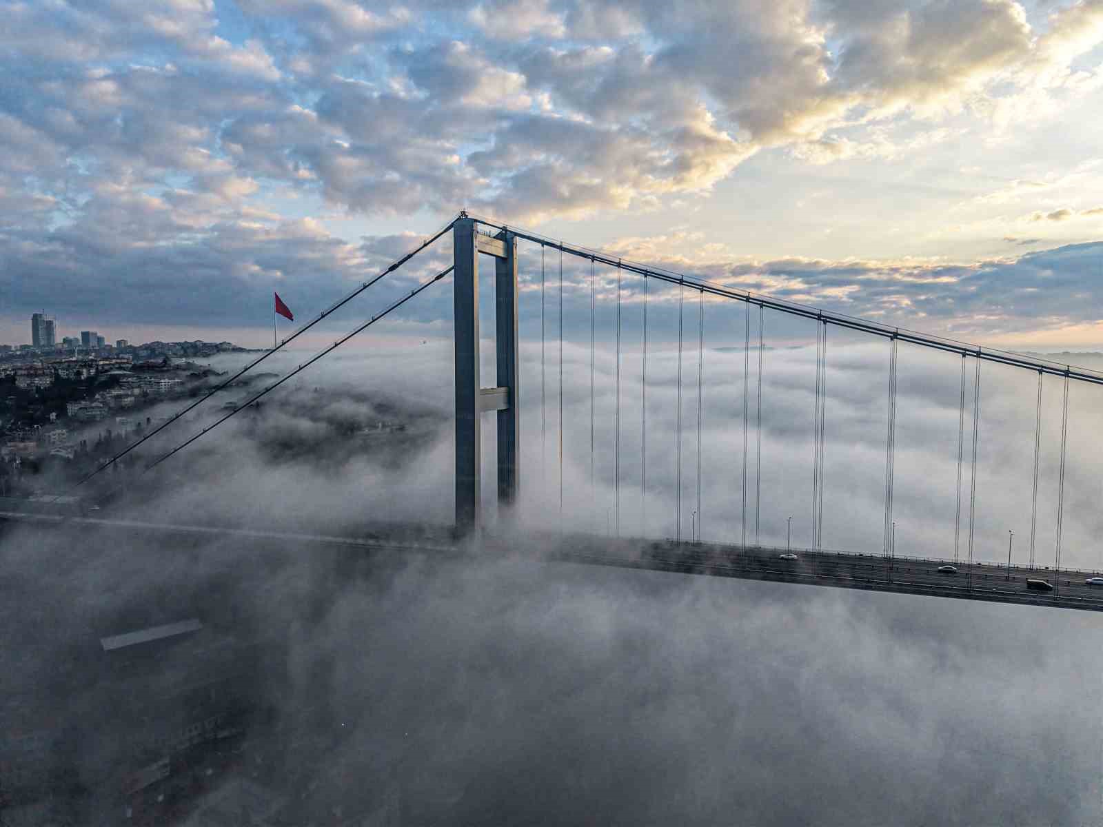 İstanbul’daki yoğun sis Boğaz’da görsel şölen oluşturdu 11 istanbuldaki yogun sis bogazda gorsel solen olusturdu 7 bLpPlbTM