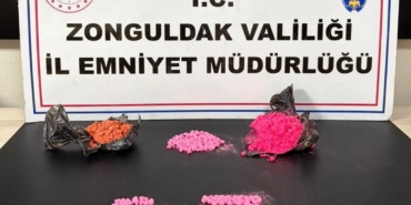 istanbuldan-eregliye-3-bin-adet-extacy-uyusturucu-getiren-sevgililer-yakalandi-Pd5En9MD.jpg