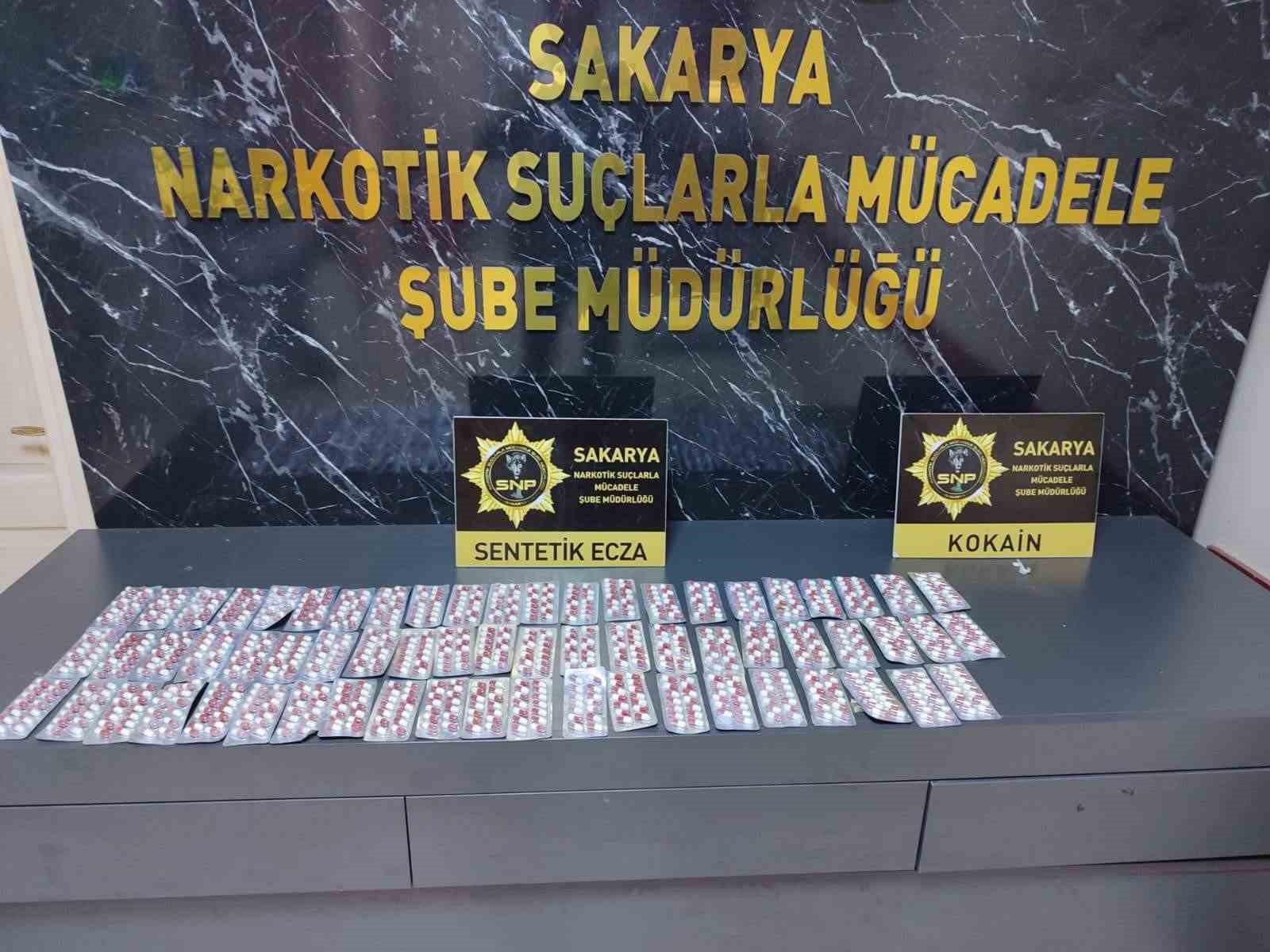 istanbuldan sakaryaya uzanan uyusturucu sevkiyatini polis engelledi 3 gozalti 0 IHt7hUvX