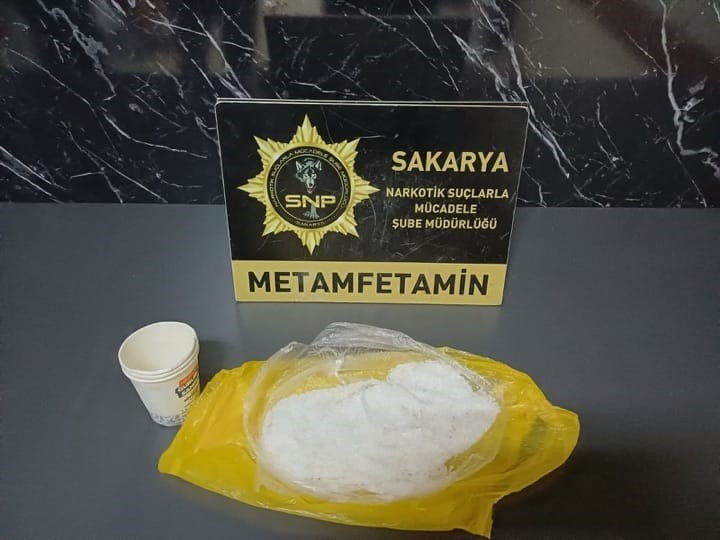 İstanbul’dan Samsun’a uyuşturucu taşıyan şüpheliler Sakarya’da yakalandı 7 istanbuldan samsuna uyusturucu tasiyan supheliler sakaryada yakalandi 3 pZCR1hLv
