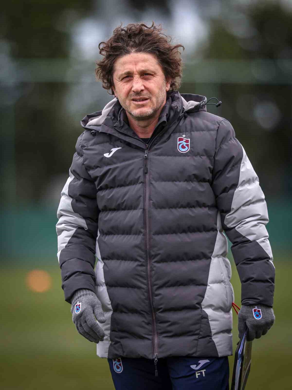 istanbulspor maci hazirliklarini tamamlayan trabzonspor istanbula gitti 5 bQGGZQ6G