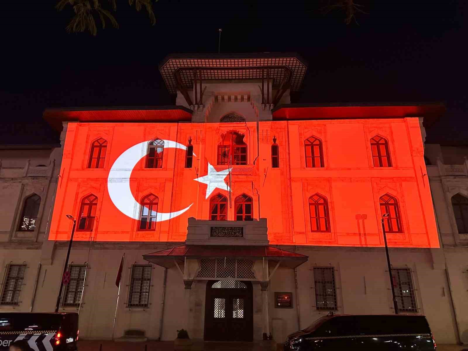 istanbulun fethinin 573 yil donumunde 3 ayri noktada video mapping gosterisi 4 hcD9Zdi1