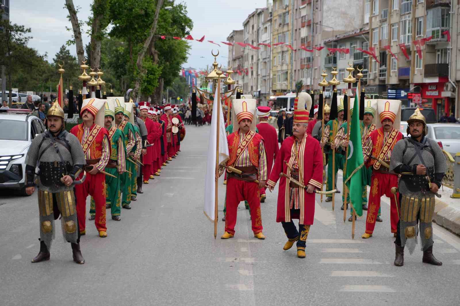 İstanbul’un Fethi’nin 573’üncü yılında Edirne’de Osmanlı ruhu yaşatıldı 16 istanbulun fethinin 573uncu yilinda edirnede osmanli ruhu yasatildi 12 F2fvt68m