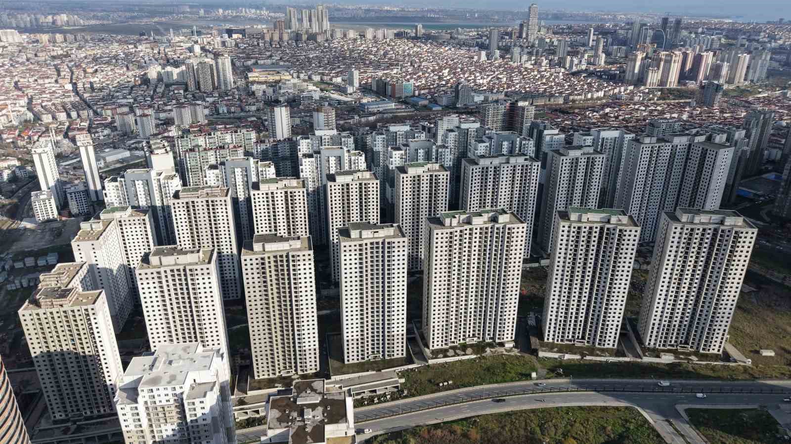 İstanbul’un gökdelen mezarlıkları Esenyurt’ta havadan görüntülendi 4 istanbulun gokdelen mezarliklari esenyurtta havadan goruntulendi 0 AQqyUQDg