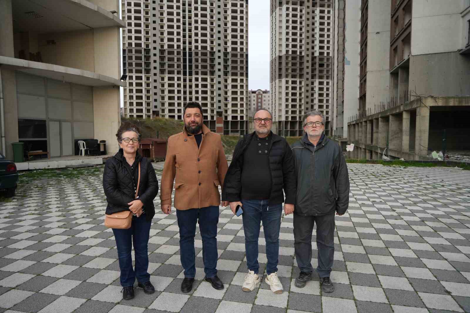 İstanbul’un gökdelen mezarlıkları Esenyurt’ta havadan görüntülendi 12 istanbulun gokdelen mezarliklari esenyurtta havadan goruntulendi 8 fakzpWdm