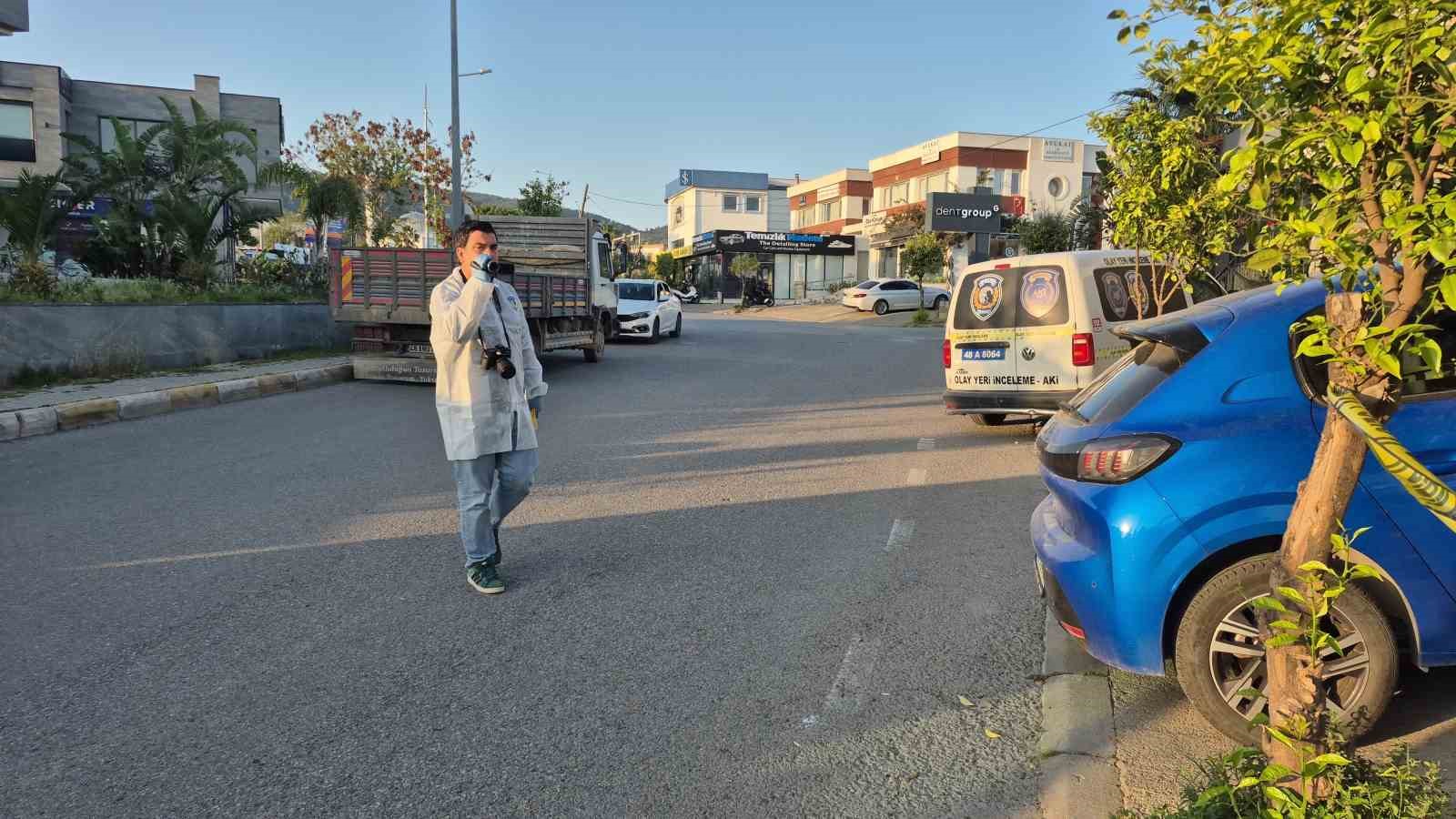 İşten dönen kadına bahçede bıçaklı saldırı 6 isten donen kadina bahcede bicakli saldiri 2 HJytHQZK