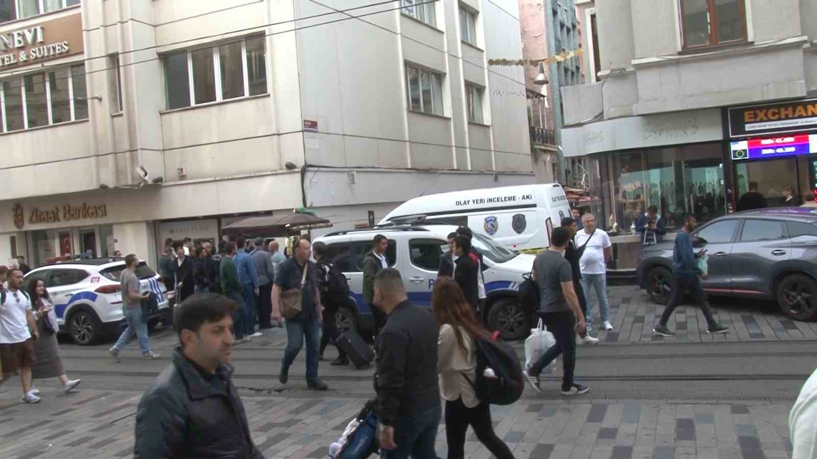 istiklal caddesinde silahli kavga 2 yarali 0 RakSVcN8