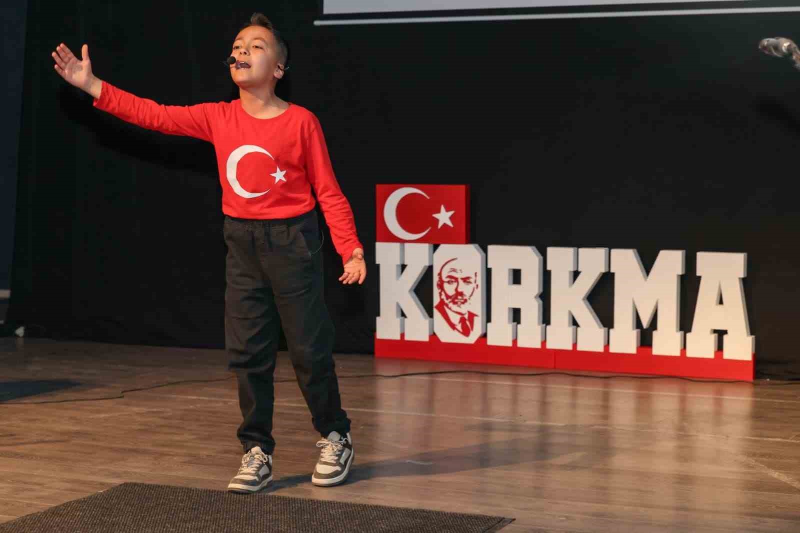 istiklal marsinin 105inci yili tuncelide coskuyla anildi 0
