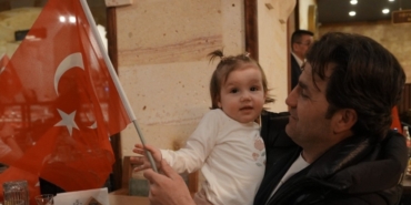 istiklal-marsinin-yil-donumunde-duygulandiran-surpriz-TZKt4nRJ.jpg