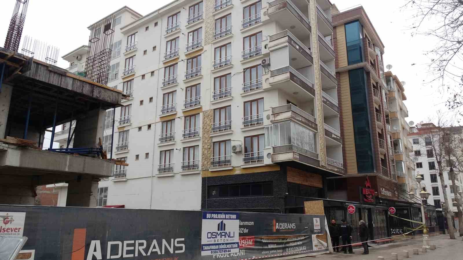 istinat duvari coken bina havadan goruntulendi 1 6mUIHd8Z