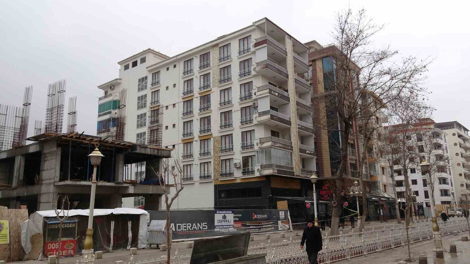 istinat duvari coken bina havadan goruntulendi 6