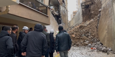 istinat-duvari-coktu-site-sakinleri-deprem-oldugunu-sandi-Q96JUAnu.jpg