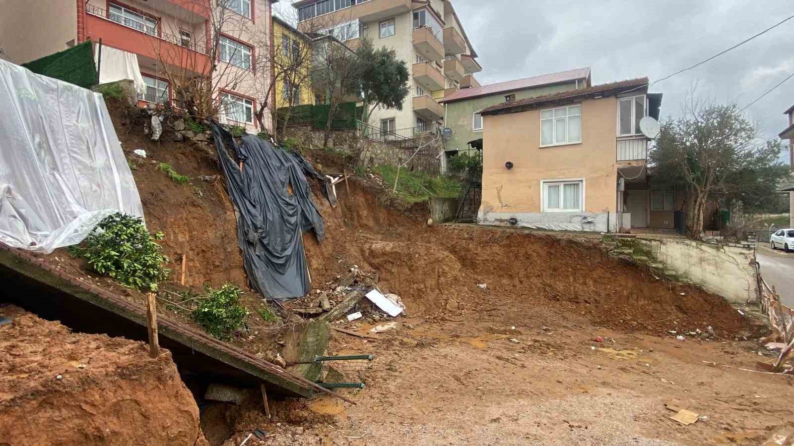 istinat duvari cokunce ortalik savas alanina dondu 6 qrTFJJmd