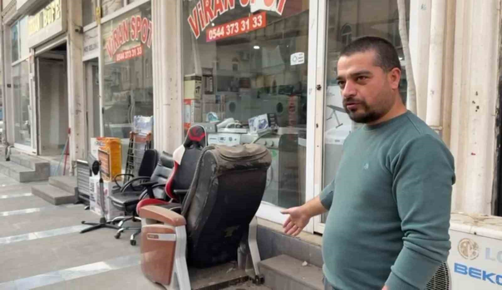 İşyeri önündeki koşu bandı çalındı 8 isyeri onundeki kosu bandi calindi 4 lkMLWlyV