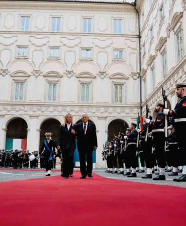 italya-basbakani-meloni-romada-filistin-devlet-baskani-abbas-ile-gorustu-H24zBubm.jpg
