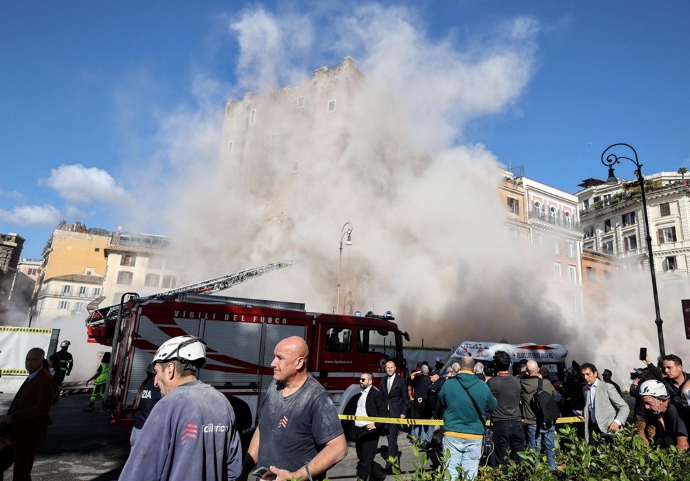 italyada coken orta caga ait kule enkazinda kalan isci hayatini kaybetti 2 yDDYmarY