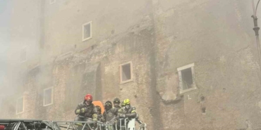 italyada-orta-caga-ait-kule-coktu-3-yarali-Y5IcjlpH.jpg