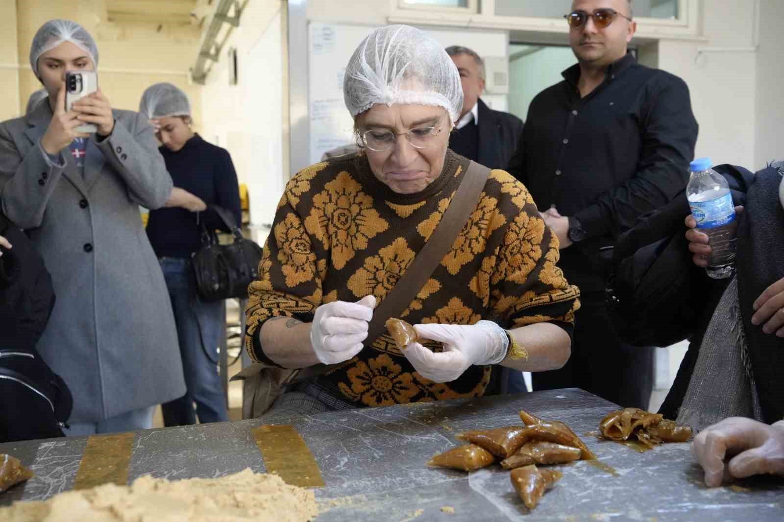 italyan erasmus ogrencileri gumushanede pestil kome ustasi oldu 0 ChfTWmuS