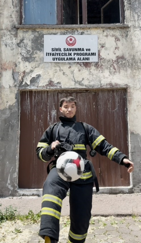 İtfaiyecilik bölümü öğrencilerinden Milli Takım’a anlamlı destek 6 itfaiyecilik bolumu ogrencilerinden milli takima anlamli destek 2 rl2X6Gyw