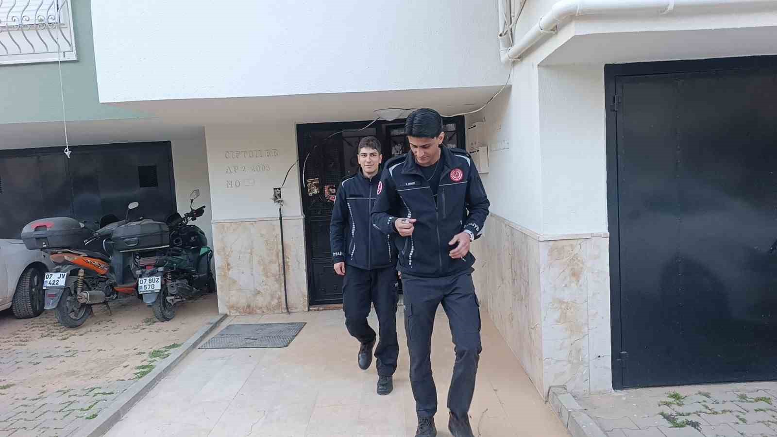 itfaiyeden rogarda uc kirpi bacada serce mesaisi 6 MIiiPUua