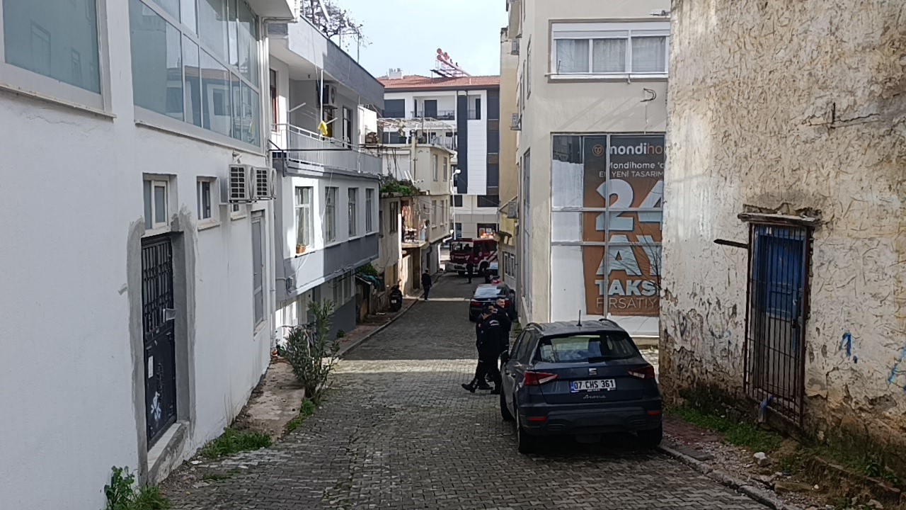 itfaiyeye park engeli itfaiye erleri yangina tuplerle kosarak mudahale etti 5