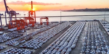 ithal-otomobiller-haydarpasa-limanini-doldurdu-LCsF5zni.jpg