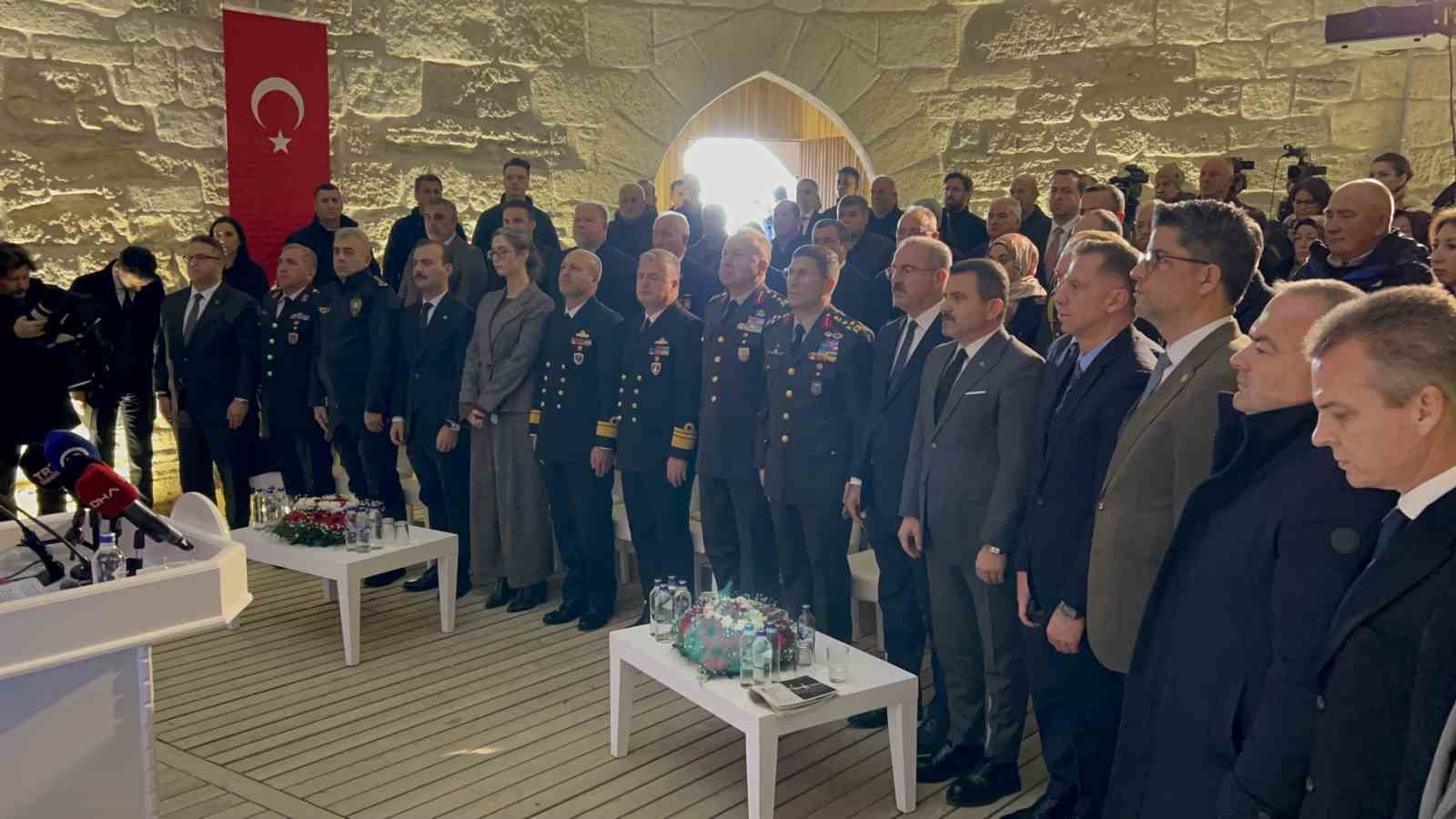 İtilaf Devletleri’nin Gelibolu Yarımadası’nı Tahliyesinin 110’uncu yılı kutlandı 5 itilaf devletlerinin gelibolu yarimadasini tahliyesinin 110uncu yili kutlandi 1 KeiT8K99