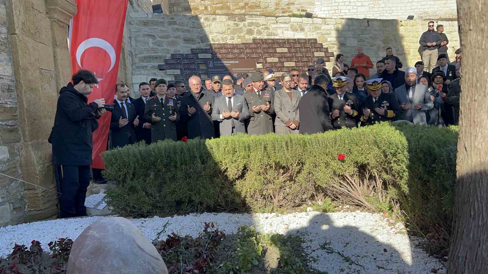 İtilaf Devletleri’nin Gelibolu Yarımadası’nı Tahliyesinin 110’uncu yılı kutlandı 9 itilaf devletlerinin gelibolu yarimadasini tahliyesinin 110uncu yili kutlandi 5 AaTi6PsI