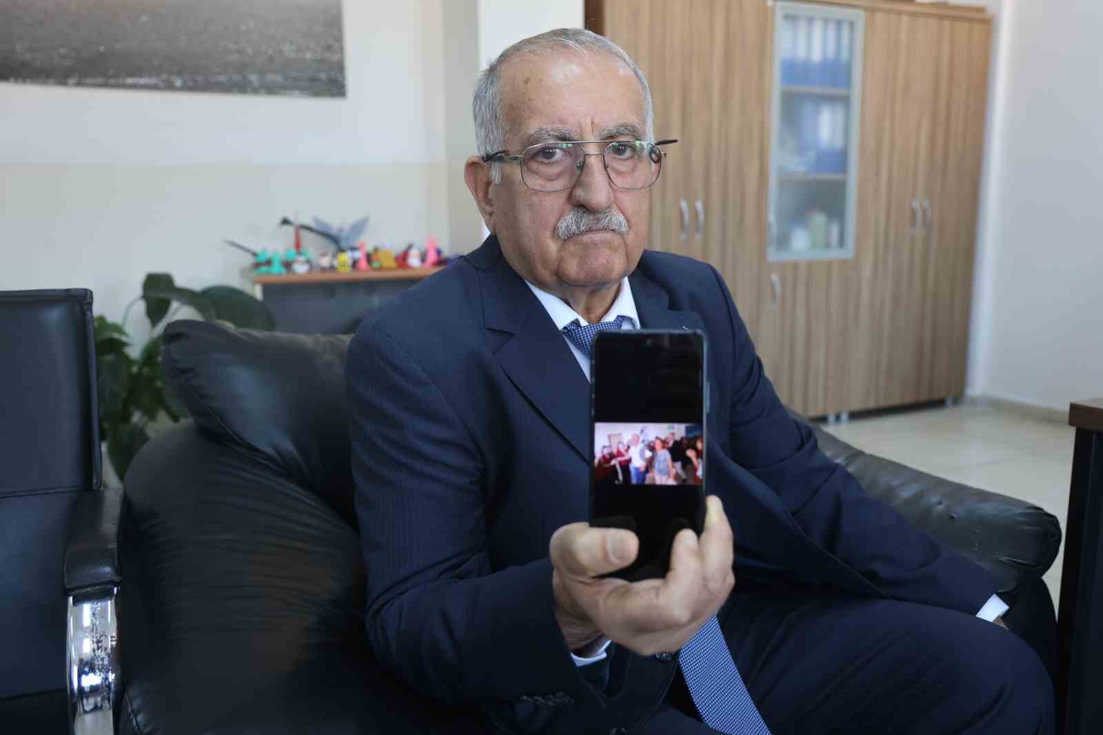 ‘İyi ki gençlere hizmet etmişim’ diyen 42 yıllık öğretmen, mesleğine öğrencilerinin alkışları içerisinde veda etti 6 iyi ki genclere hizmet etmisim diyen 42 yillik ogretmen meslegine ogrencilerinin alkislari icerisinde veda IRcSkqP6
