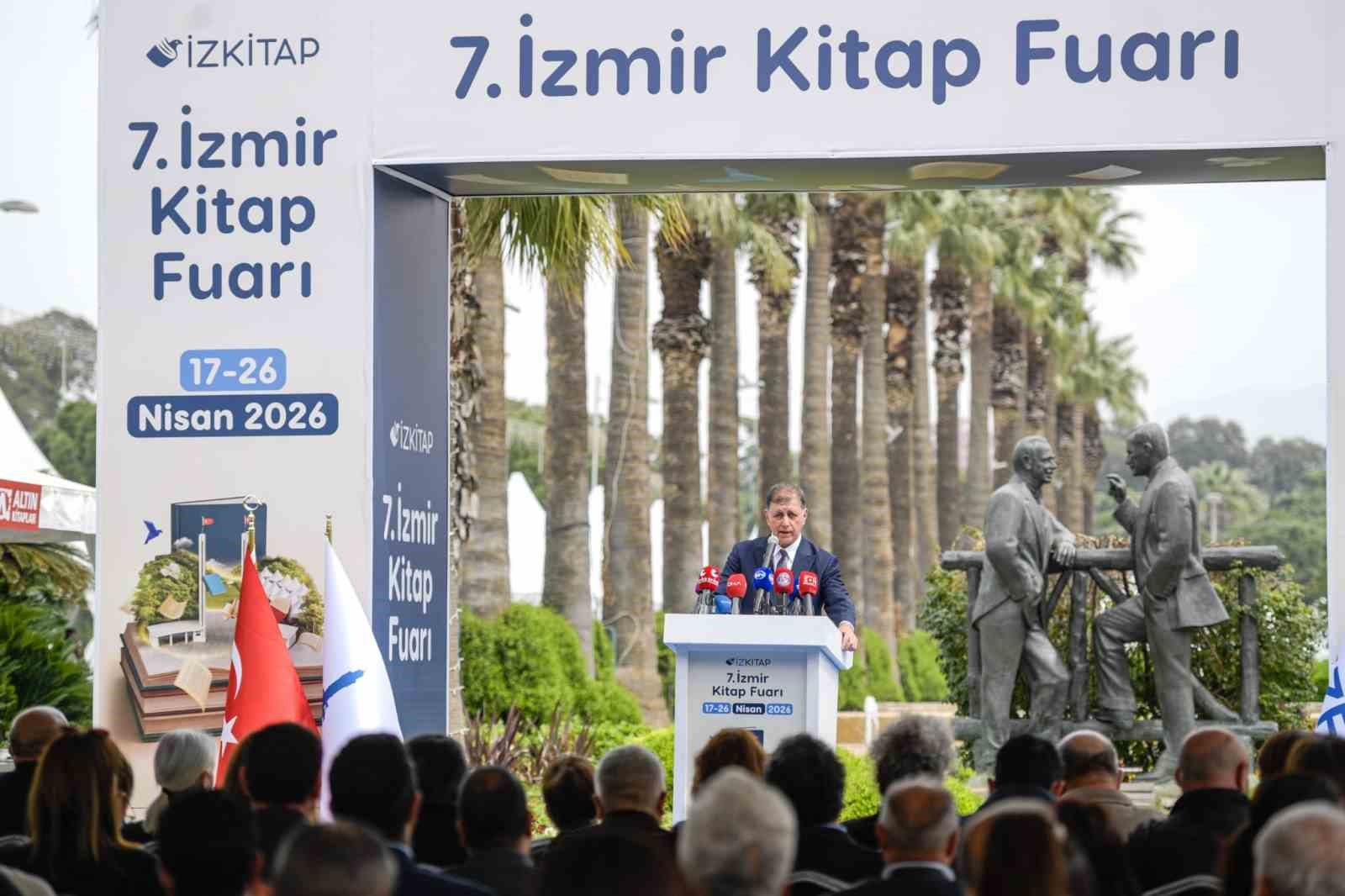 izkitap 7 izmir kitap fuari kapilarini acti 6