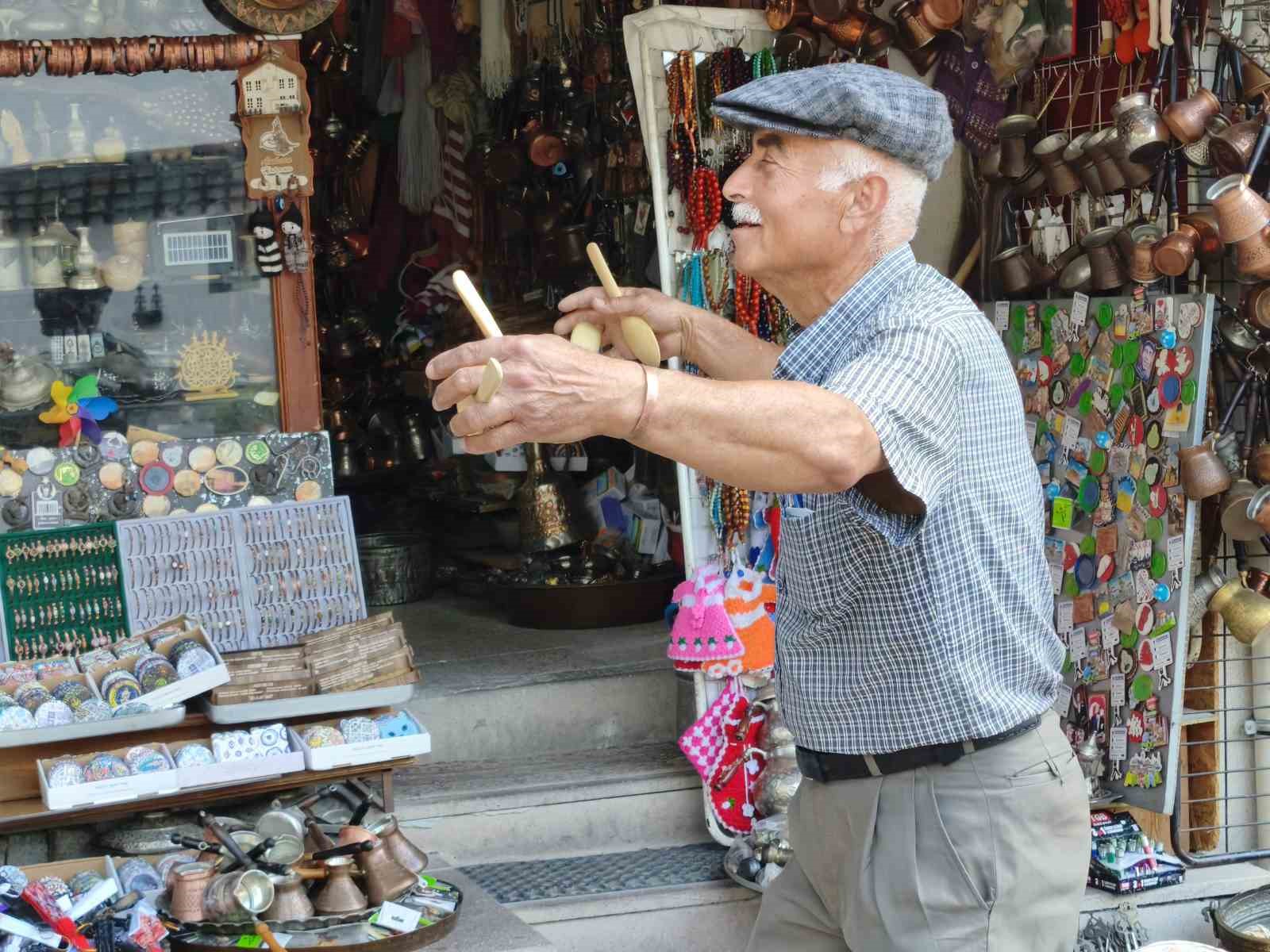 izlanda basbakani frostadottire kasik havali karsilama sosyal medyada gundem oldu 4