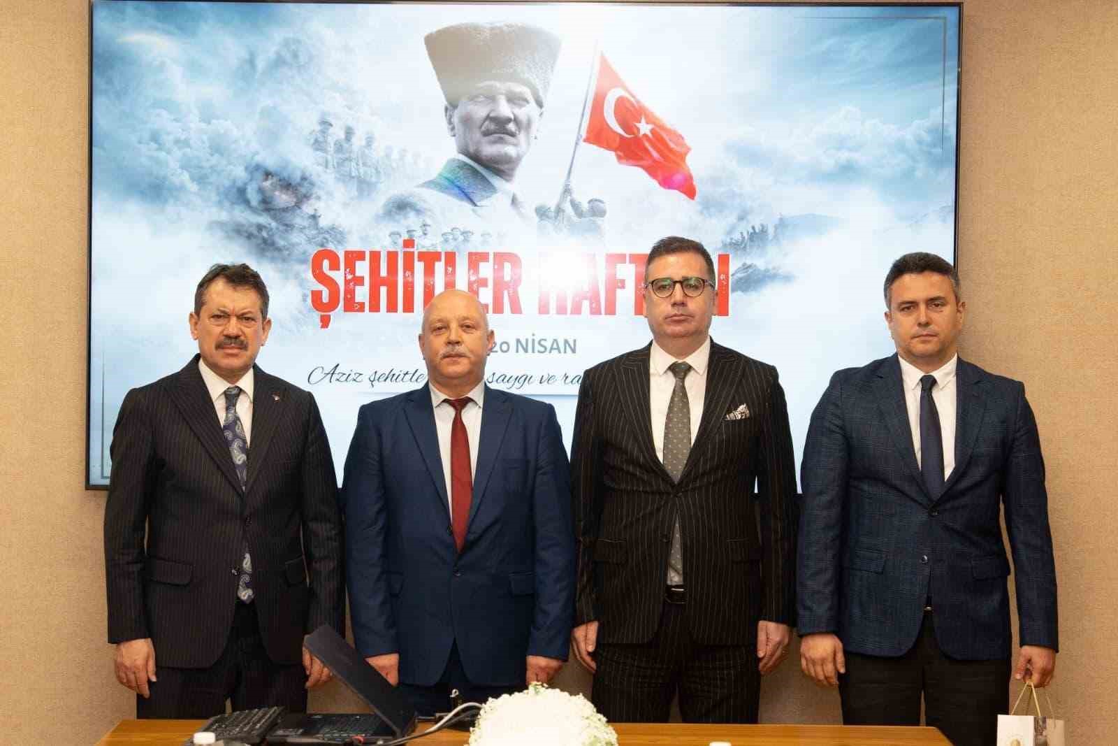 izmir adliyesinde sehit yakinlari unutulmadi 3 PiM264LI