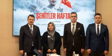 izmir-adliyesinde-sehit-yakinlari-unutulmadi-x7Vbp48z.jpg