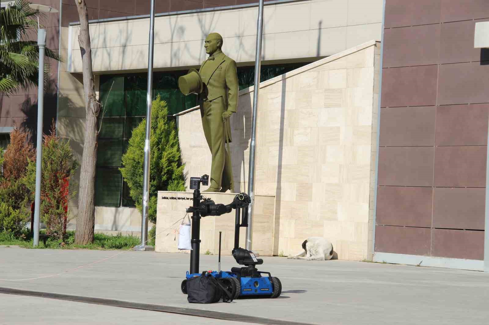 izmir bolge adliye mahkemesinde bomba ve tahliye tatbikati 3 XSiZSrPh