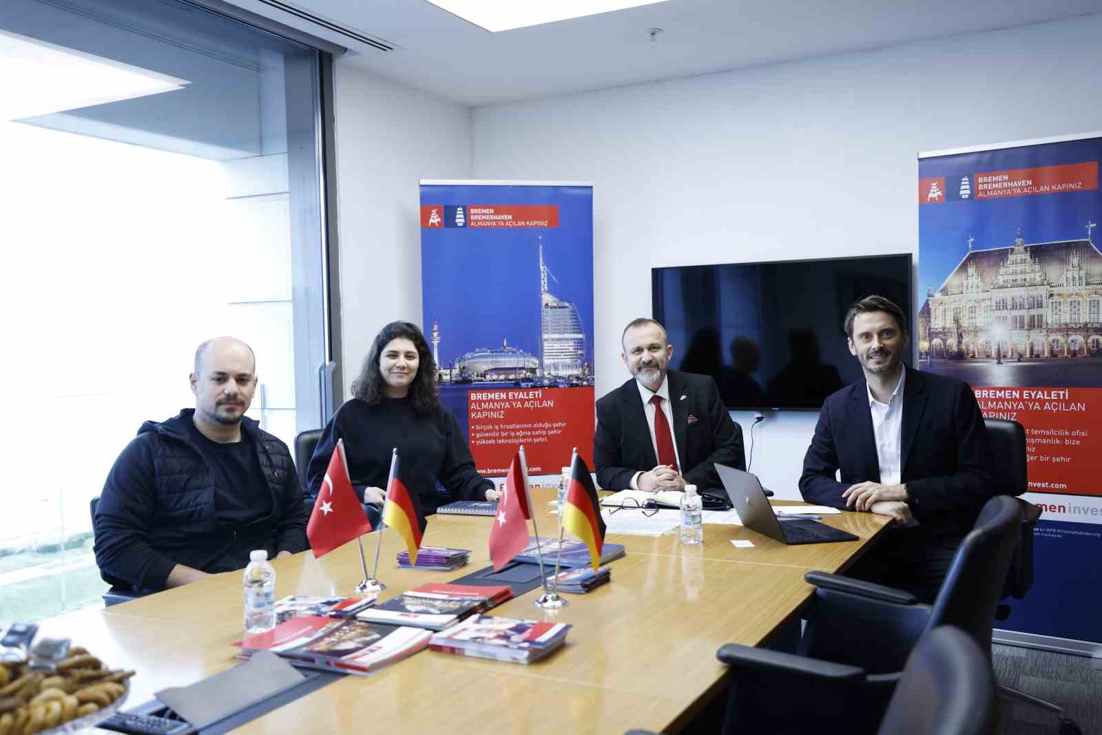 izmir bremen hattinda yogun is trafigi 3 HGBzhPIr