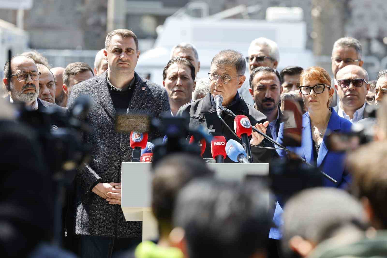 izmir buyuksehir belediye baskani tugay bu sehir oldu bittilerle teslim edilemez 2 aW24Ckfm