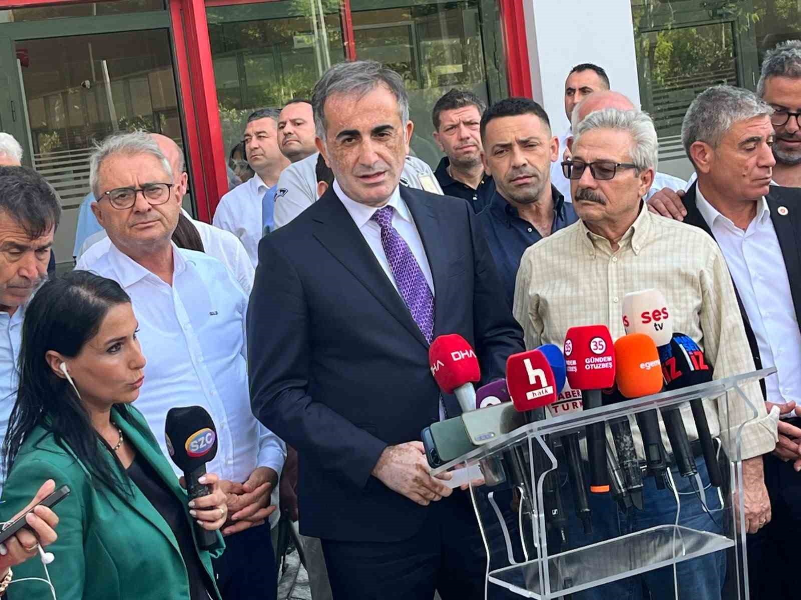 İzmir Büyükşehir Belediye Başkanı Tugay, CHP meclis grubuyla olağanüstü toplandı 4 izmir buyuksehir belediye baskani tugay chp meclis grubuyla olaganustu toplandi 0 atMsRlAB