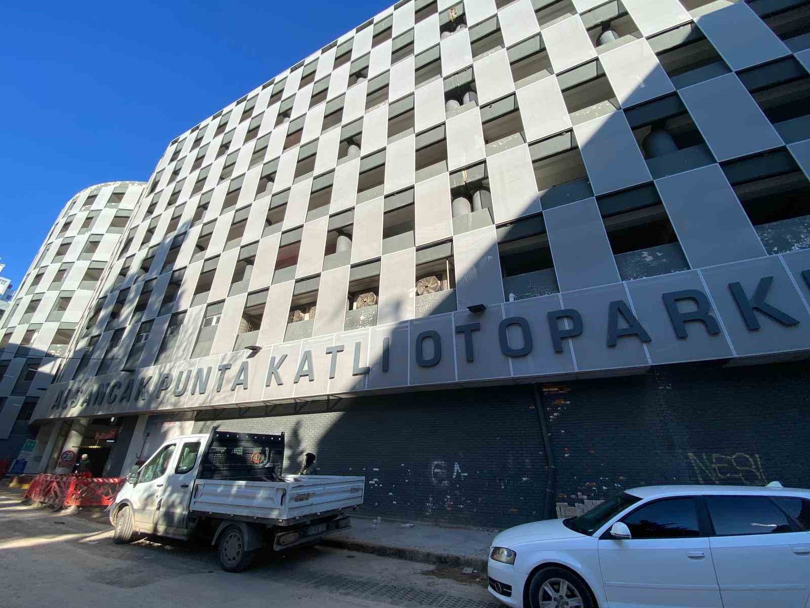 izmir buyuksehirden otopark ucretlerine rekor artis 3 rEYF2b6u
