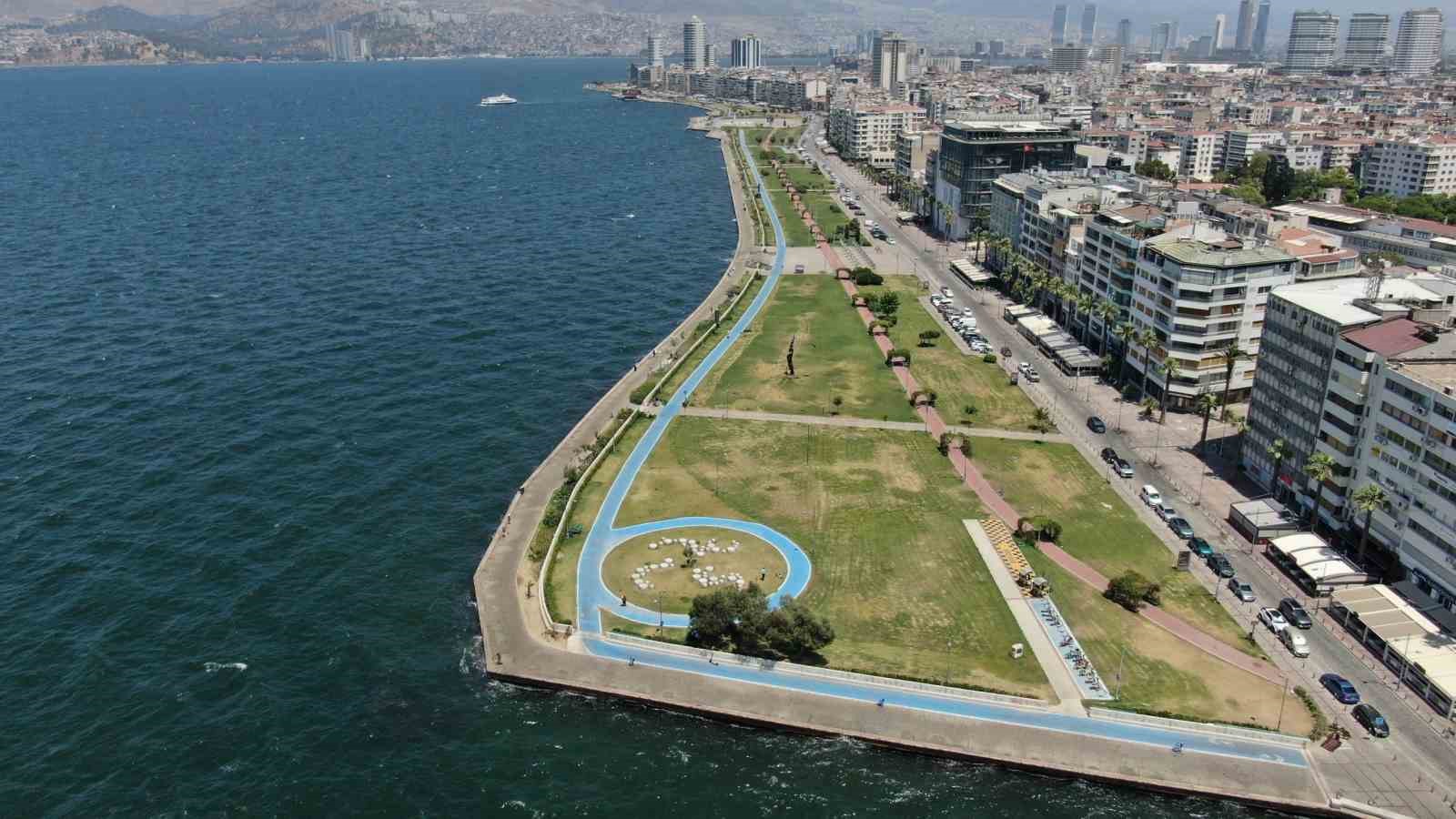 İzmir Kordon’da ’sıcak’ sessizlik 4 izmir kordonda sicak sessizlik 0 SInGKkaA
