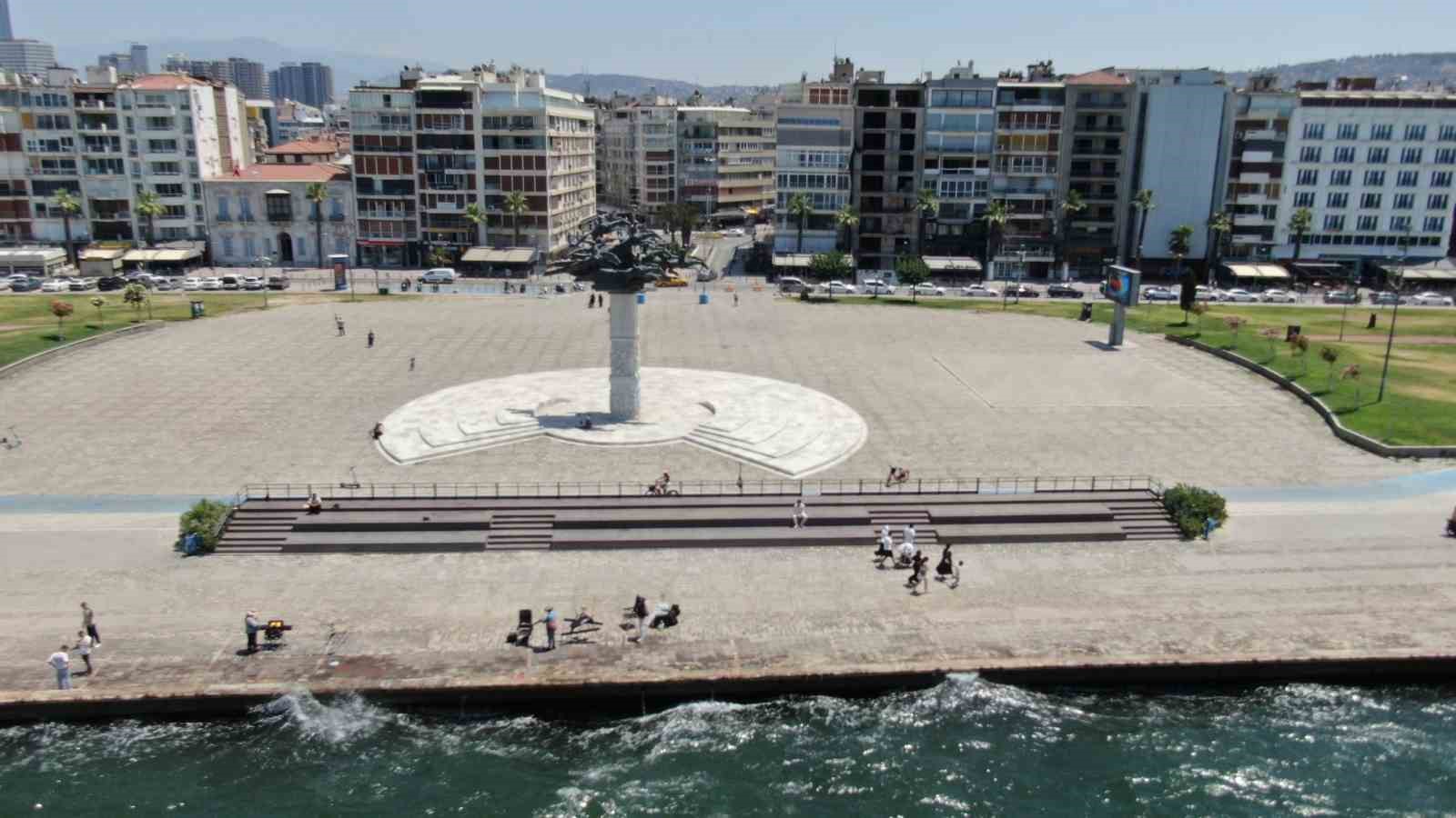 İzmir Kordon’da ’sıcak’ sessizlik 5 izmir kordonda sicak sessizlik 1 5ZwYt6mg