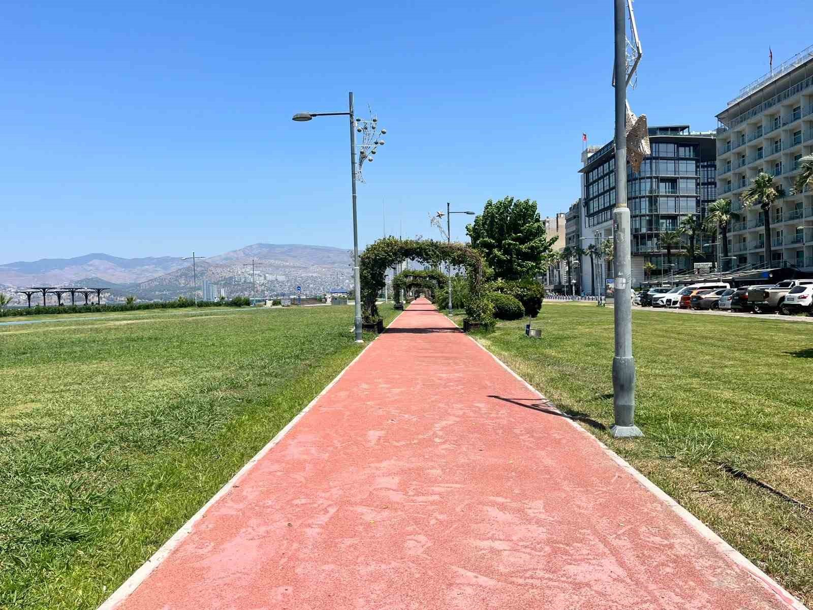 İzmir Kordon’da ’sıcak’ sessizlik 6 izmir kordonda sicak sessizlik 2 ADZZfuCu