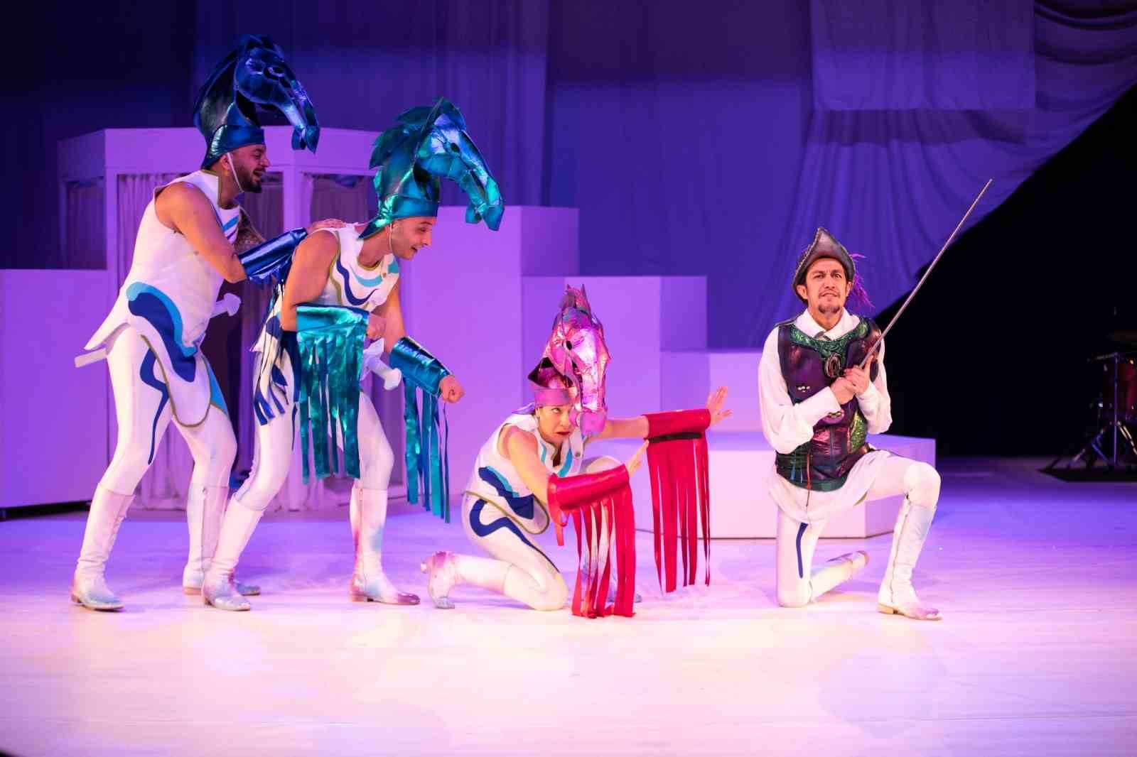 izmir sehir tiyatrolari somestir festivali basliyor 1 znYkPU3w