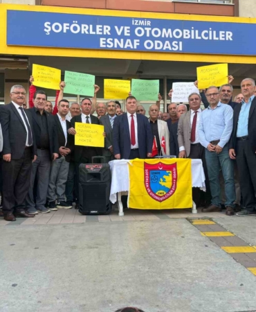 izmir-soforler-ve-otomobilciler-esnaf-odasi-korsan-tasimaciliga-karsi-ses-yukseltti-bAWpj27T.jpg