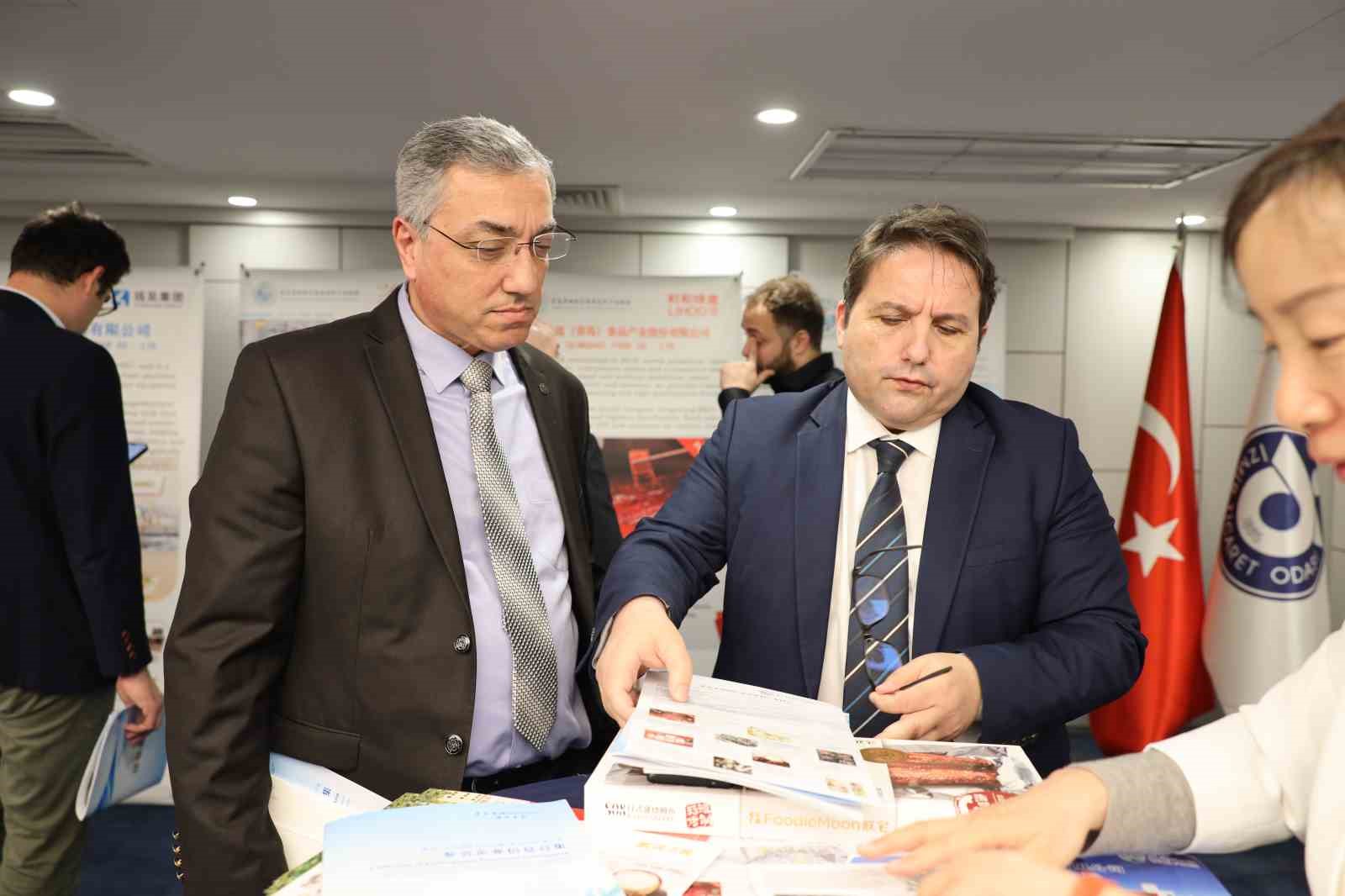 izmir ticaret odasindan cin acilimi 4 1PBi77Xu