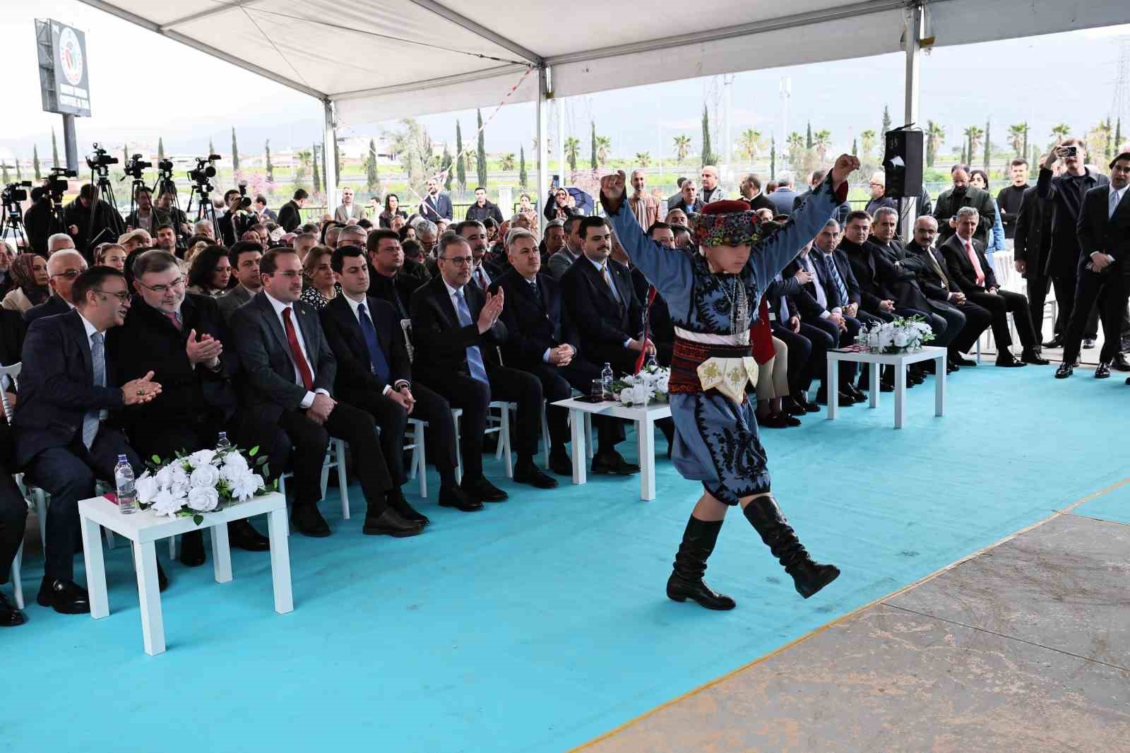 izmirde 1 milyar lirayi asan yatirimla 20 yeni okul egitime acildi 3 hmM1eftB