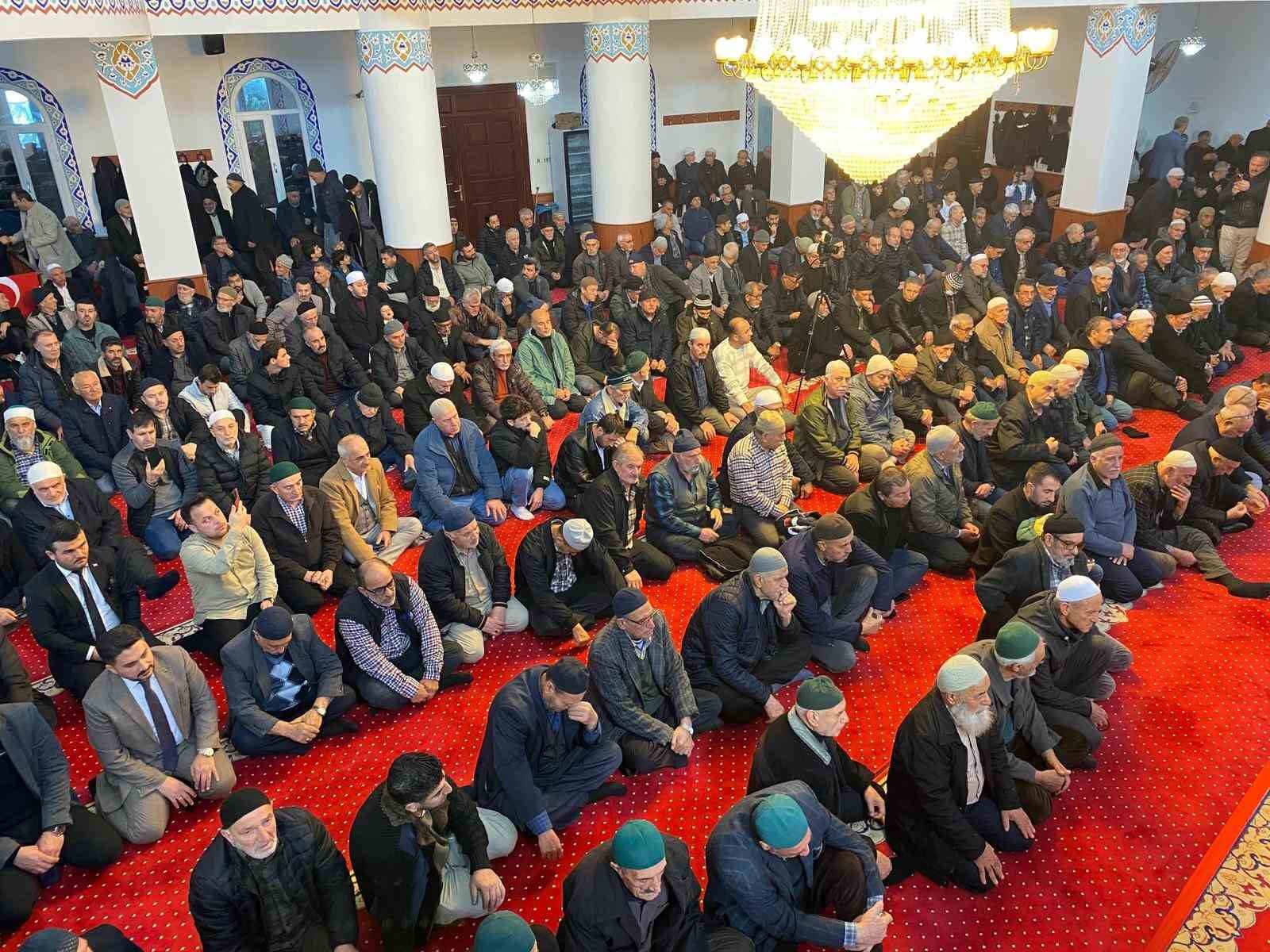 izmirde 1001 hatim duasi yapildi 2 p1iR7rew