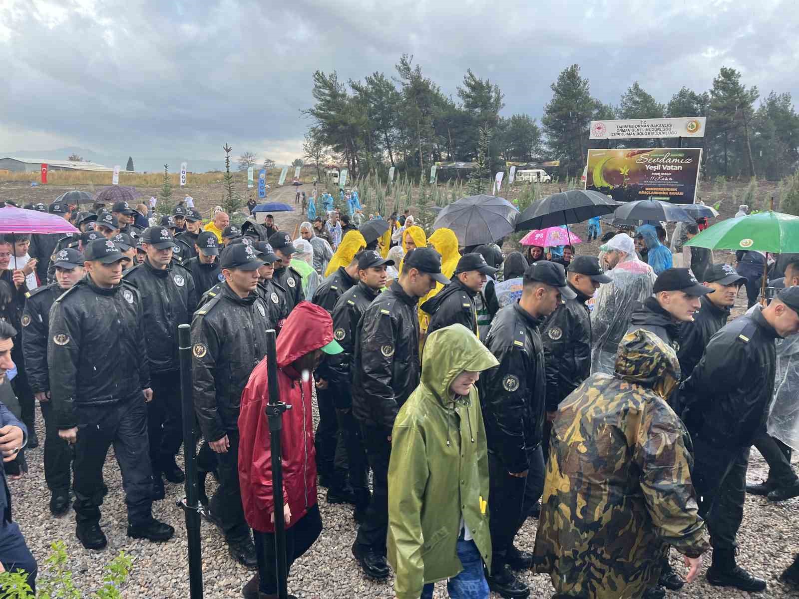 izmirde 115 bin fidan toprakla bulustu 4 sYLTcKvj