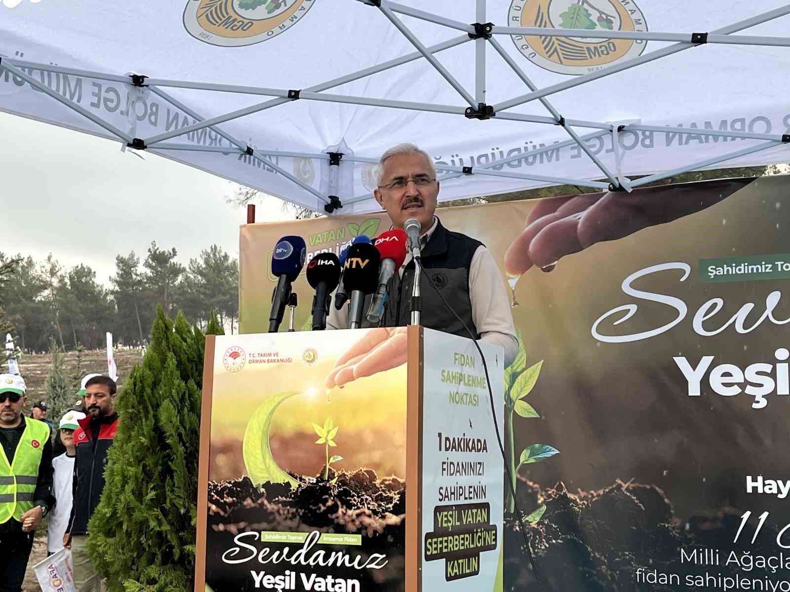 izmirde 115 bin fidan toprakla bulustu 5