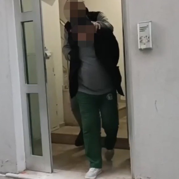izmirde 131 aranan supheli yakalandi 3 PA5zN5m6