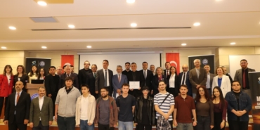 izmirde-15-temmuz-mansetleri-bir-kez-daha-atildi-q8HbpaKz.jpg